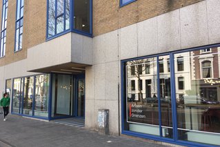 Voorgevel kantoor Artsen zonder Grenzen, Amsterdam